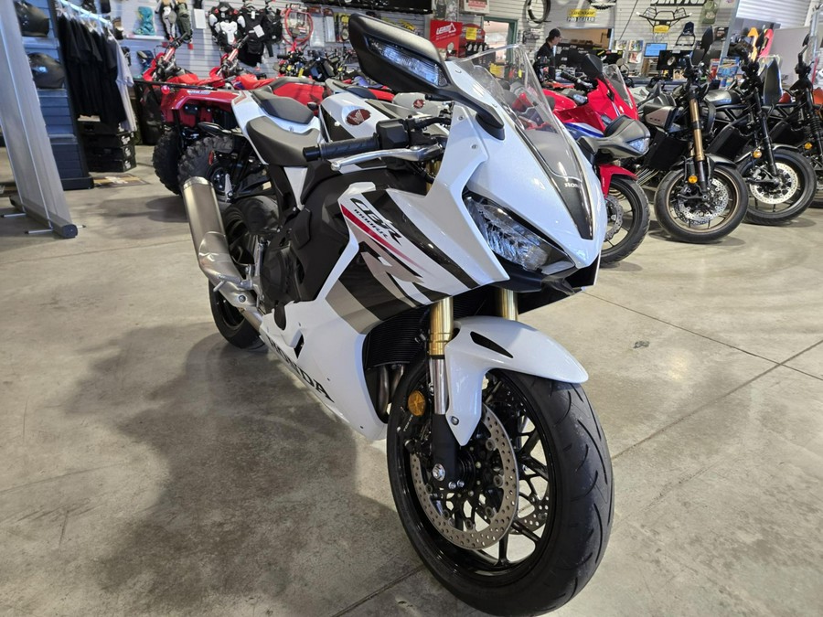 2026 Honda CBR1000RR ABS