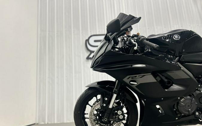 2025 Yamaha YZF-R7 R7