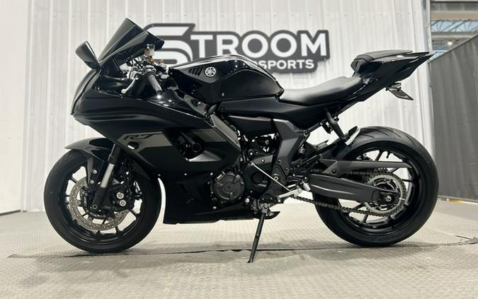 2025 Yamaha YZF-R7 R7