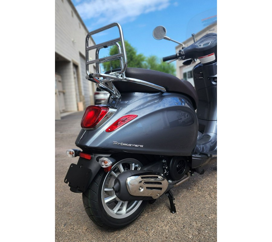 2023 Vespa Primavera 150 Touring