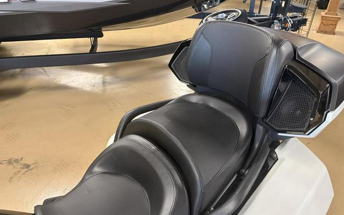 2026 Can-Am® Spyder F3 Limited Platine