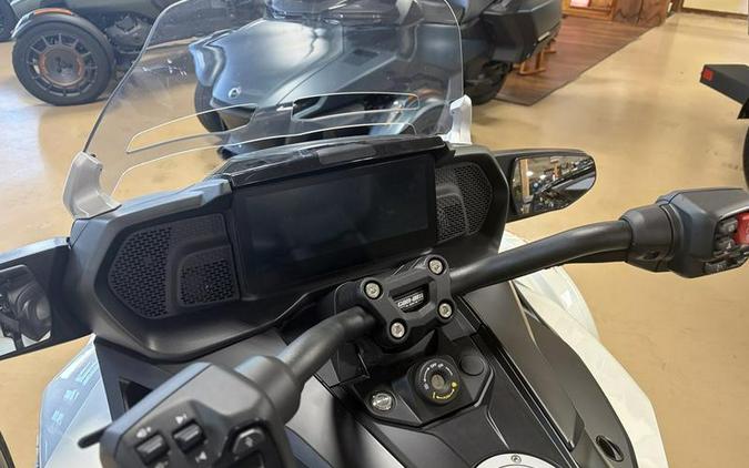 2026 Can-Am® Spyder F3 Limited Platine