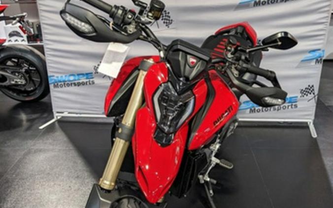 2026 Ducati Hypermotard V2