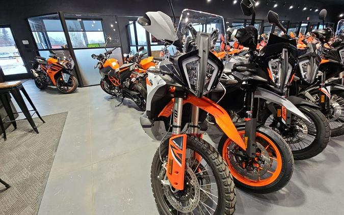 2023 KTM 890 Adventure R