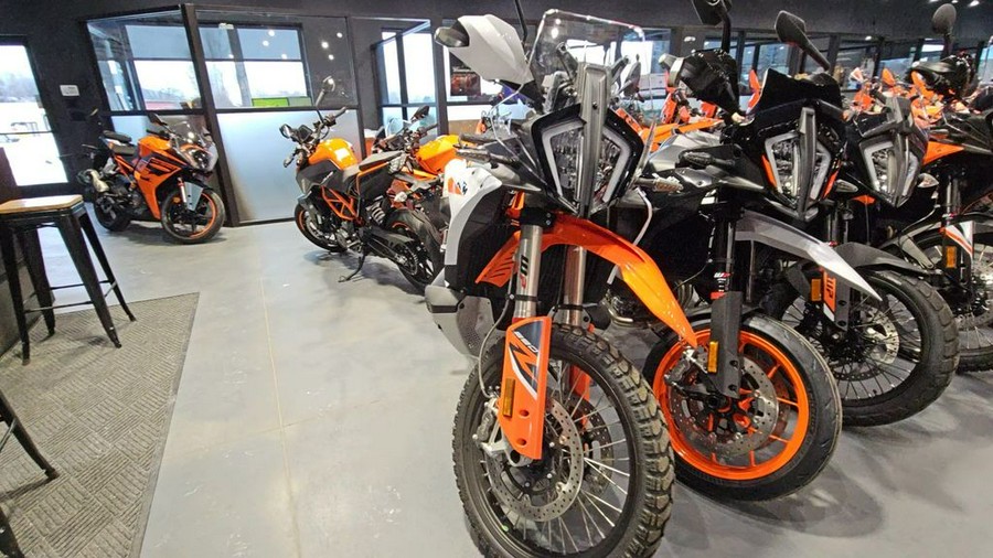 2023 KTM 890 Adventure R