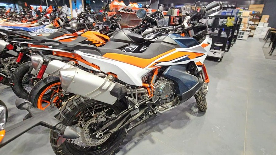 2023 KTM 890 Adventure R