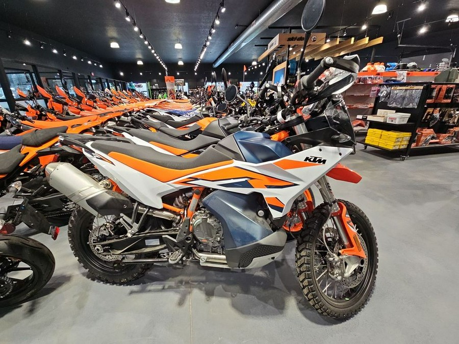 2023 KTM 890 Adventure R