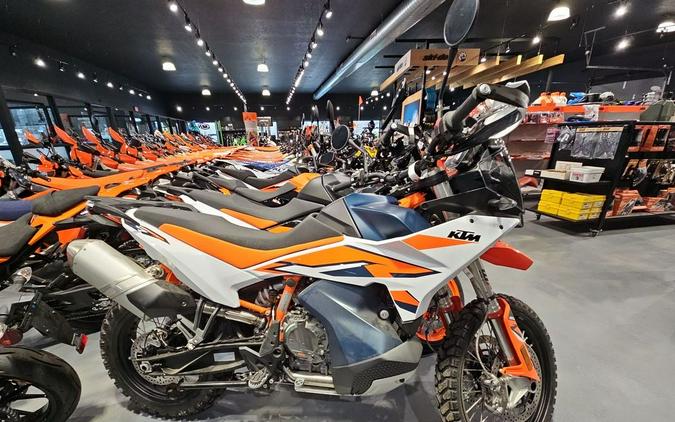 2023 KTM 890 Adventure R