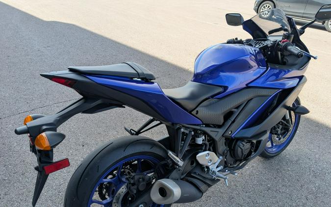 2023 Yamaha YZF-R3 ABS
