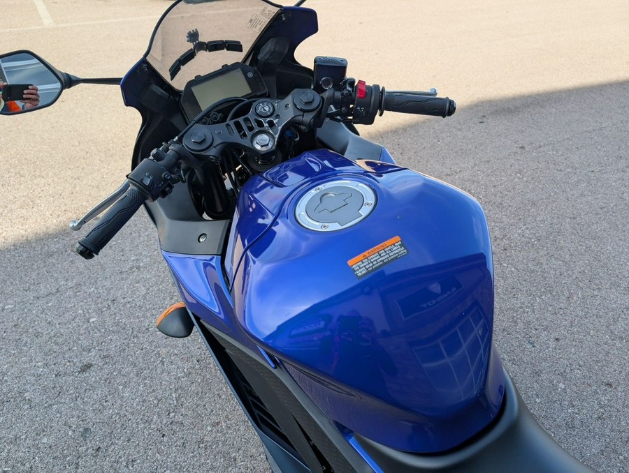 2023 Yamaha YZF-R3 ABS