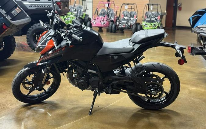 2026 KTM 250 Duke