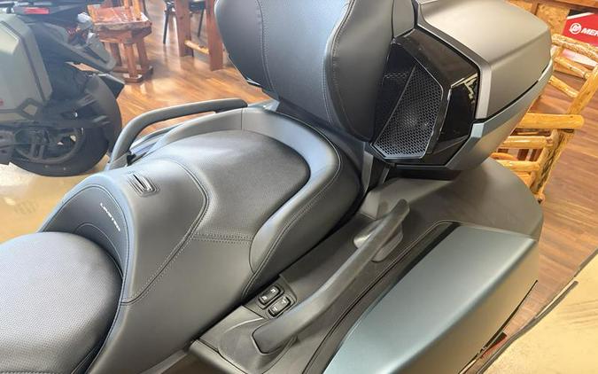 2026 Can-Am® Spyder RT Limited Dark