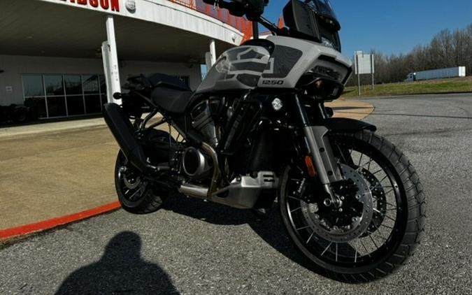 2024 Harley-Davidson Pan America™ 1250 Billiard Gray