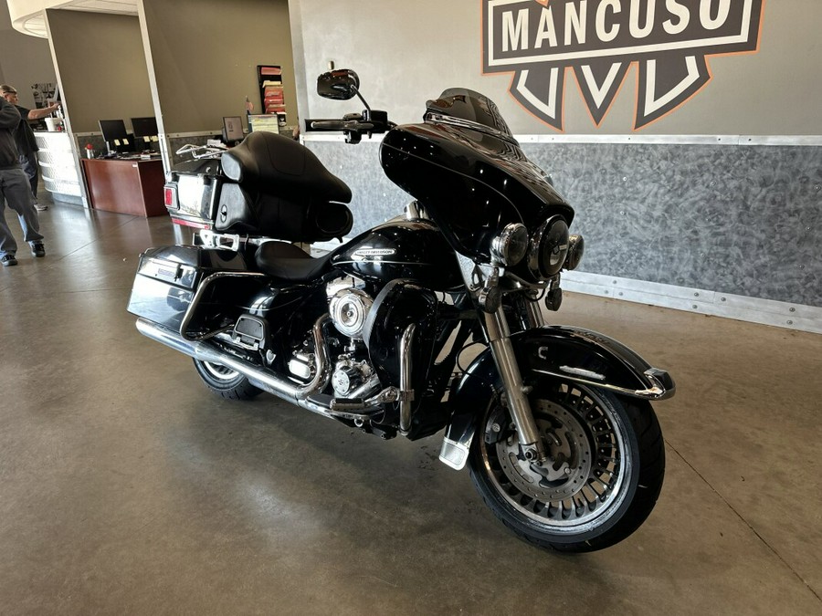 2013 Harley-Davidson® Electra Glide® Ultra Limited FLHTK
