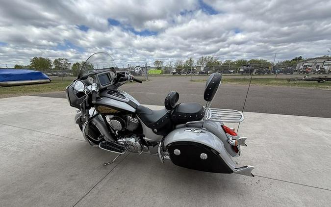 2017 Indian Motorcycle® Chieftain® Wildfire Red Over Thunder Black