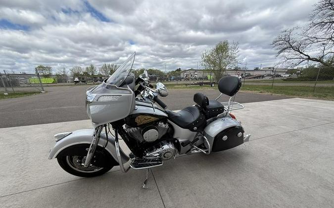 2017 Indian Motorcycle® Chieftain® Wildfire Red Over Thunder Black