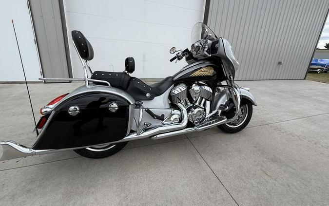 2017 Indian Motorcycle® Chieftain® Wildfire Red Over Thunder Black