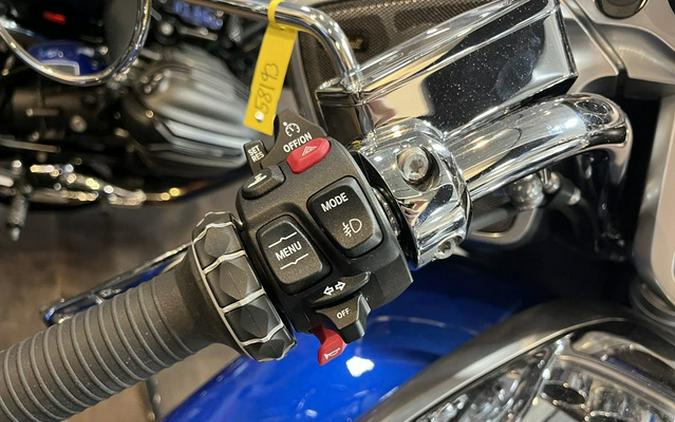 2024 BMW R 18 Transcontinental Racing Blue Metallic