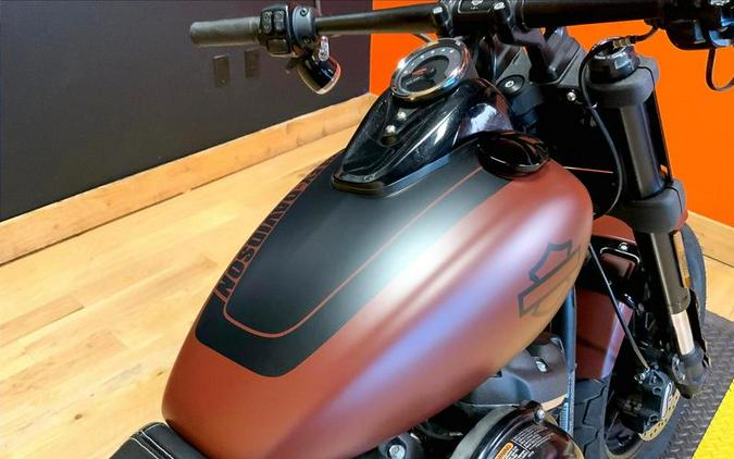 2018 Harley-Davidson® FXFB - Softail® Fat Bob®