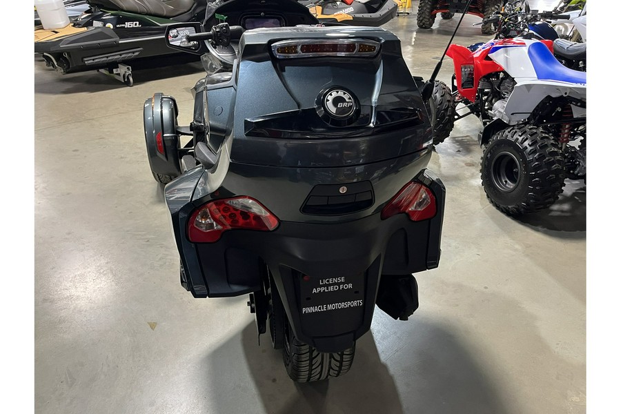 2019 Can-Am Spyder® RT Limited SE6 - Dark Edition