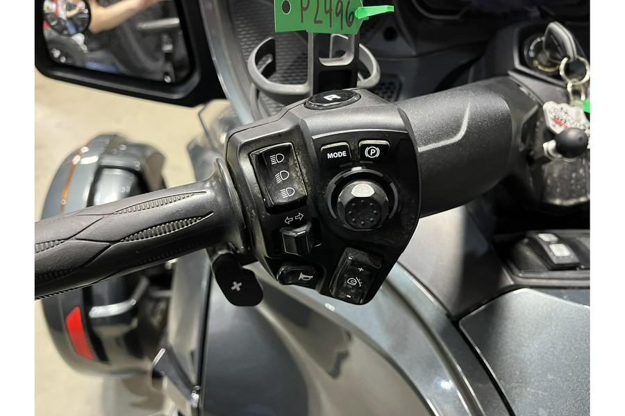 2019 Can-Am Spyder® RT Limited SE6 - Dark Edition