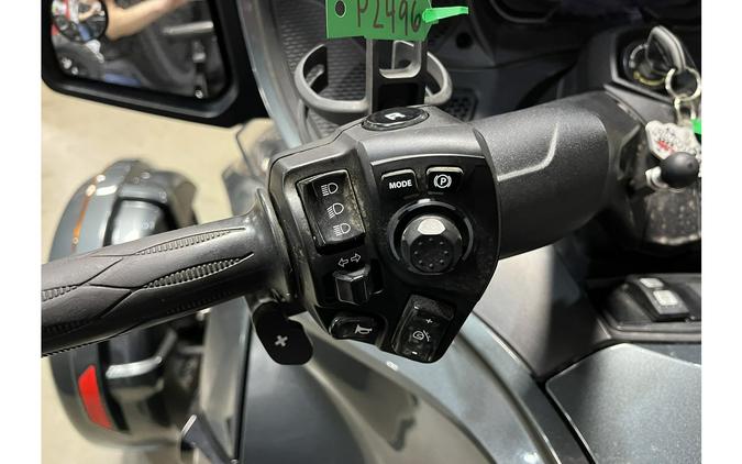 2019 Can-Am Spyder® RT Limited SE6 - Dark Edition