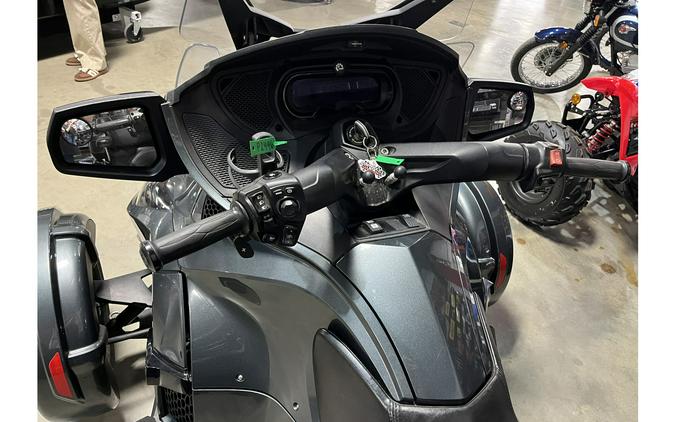 2019 Can-Am Spyder® RT Limited SE6 - Dark Edition