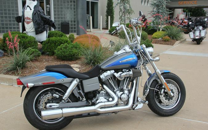 2009 Harley-Davidson CVO Fat Bob Denim Granite with Electric Blue Fade
