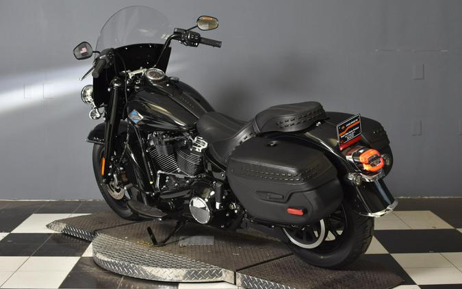 2026 Harley-Davidson Heritage Classic FLHC