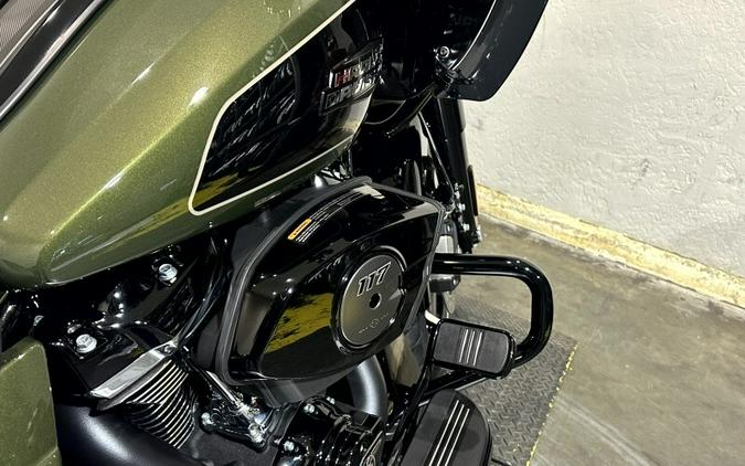 Harley-Davidson® Road Glide® 2026 FLTRX 84667319 VIVID BLACK