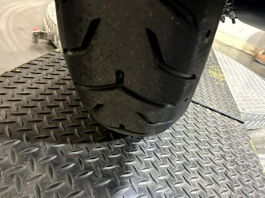 Harley-Davidson® Road Glide® 2026 FLTRX 84667319 VIVID BLACK