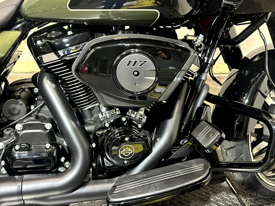 Harley-Davidson® Road Glide® 2026 FLTRX 84667319 VIVID BLACK