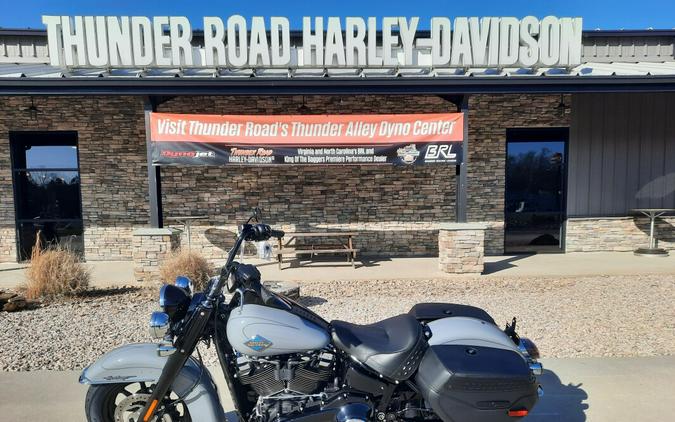 2026 Harley-Davidson® Heritage Classic Dark Billiard Gray Black Cast Wheels