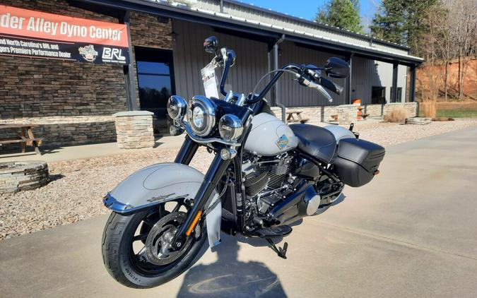 2026 Harley-Davidson® Heritage Classic Dark Billiard Gray Black Cast Wheels