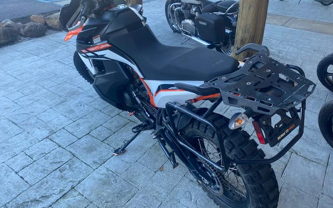 2021 KTM Adventure 890 R