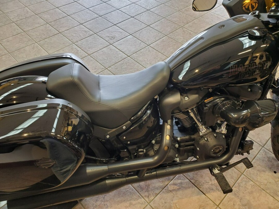 2023 Harley-Davidson Low Rider ST Vivid Black - Black Finish