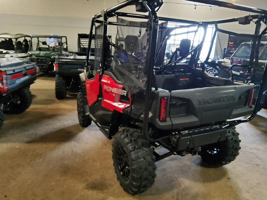 2024 Honda Pioneer 1000-5 Deluxe