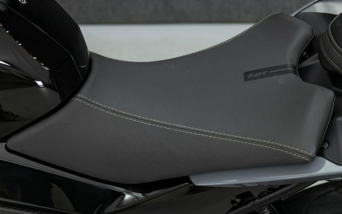 2023 CFMOTO 300NK W/ABS