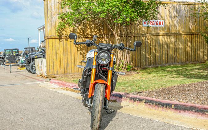 2026 YAMAHA XSR900