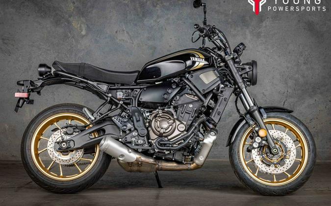 2025 Yamaha XSR 700