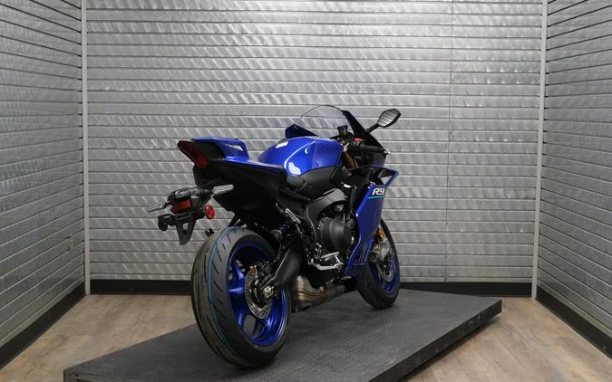 2026 YAMAHA YZFR9
