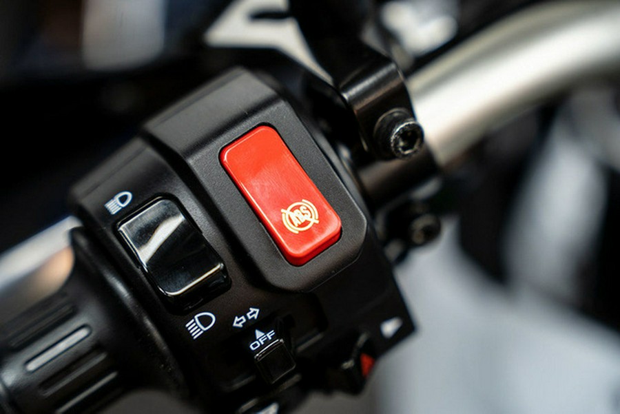 2026 Kawasaki KLE500 SE ABS