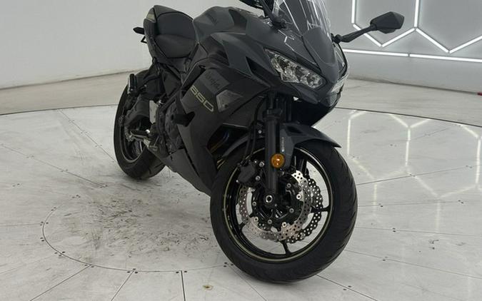 2024 Kawasaki Ninja 650 ABS Metallic Matte Dark Gray/Metallic Spark Black