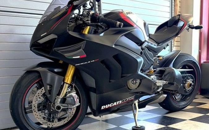 2021 Ducati Panigale V4 SP Winter Test Livery