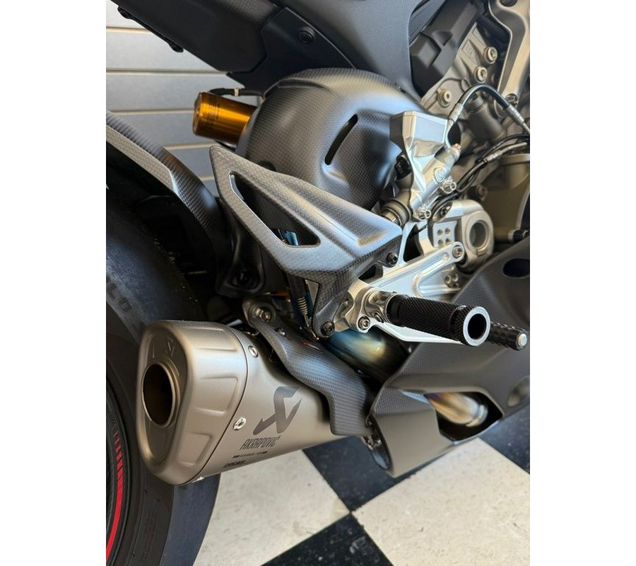 2021 Ducati Panigale V4 SP Winter Test Livery