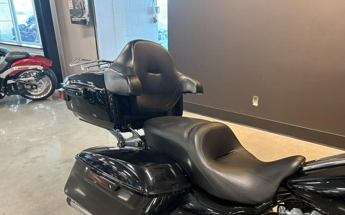 2019 Harley-Davidson® Road Glide® Vivid Black