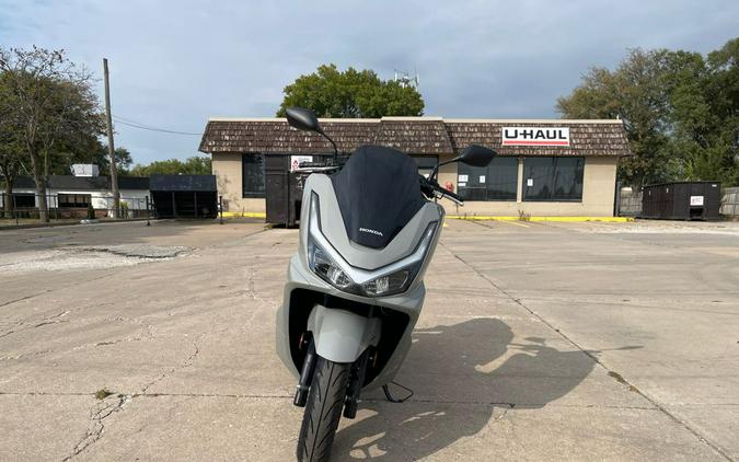2025 Honda PCX ABS
