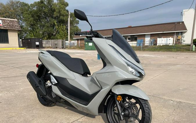 2025 Honda PCX ABS
