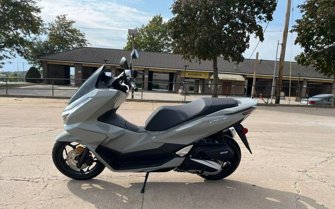 2025 Honda PCX ABS