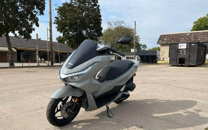 2025 Honda PCX ABS